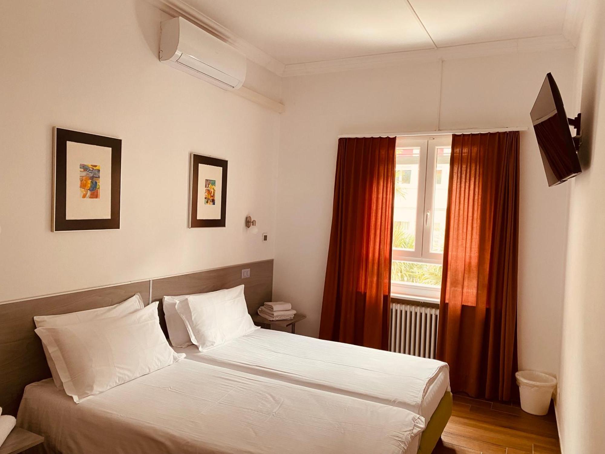 Hotel Garni Montaldi Muralto Esterno foto
