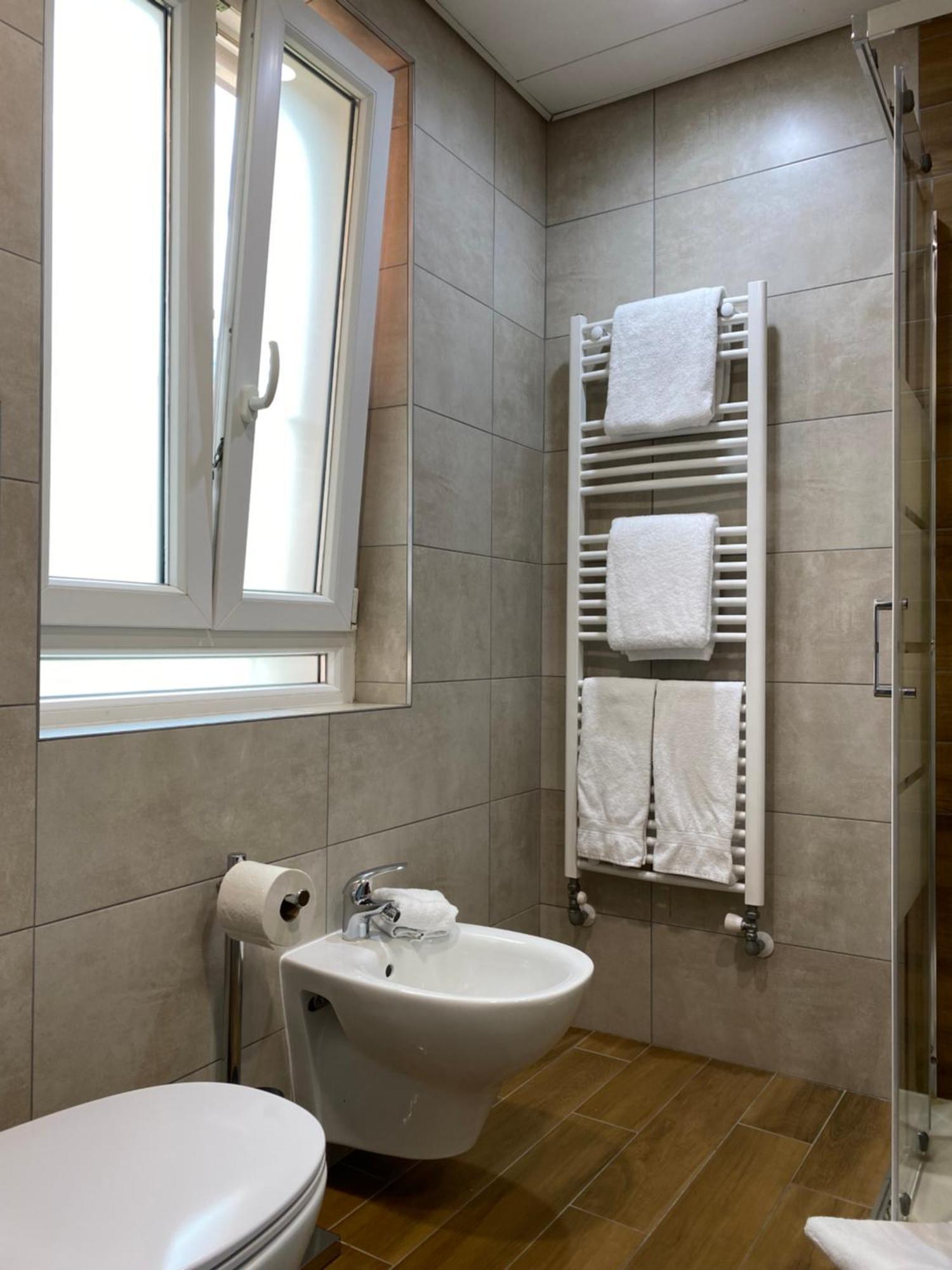 Hotel Garni Montaldi Muralto Esterno foto