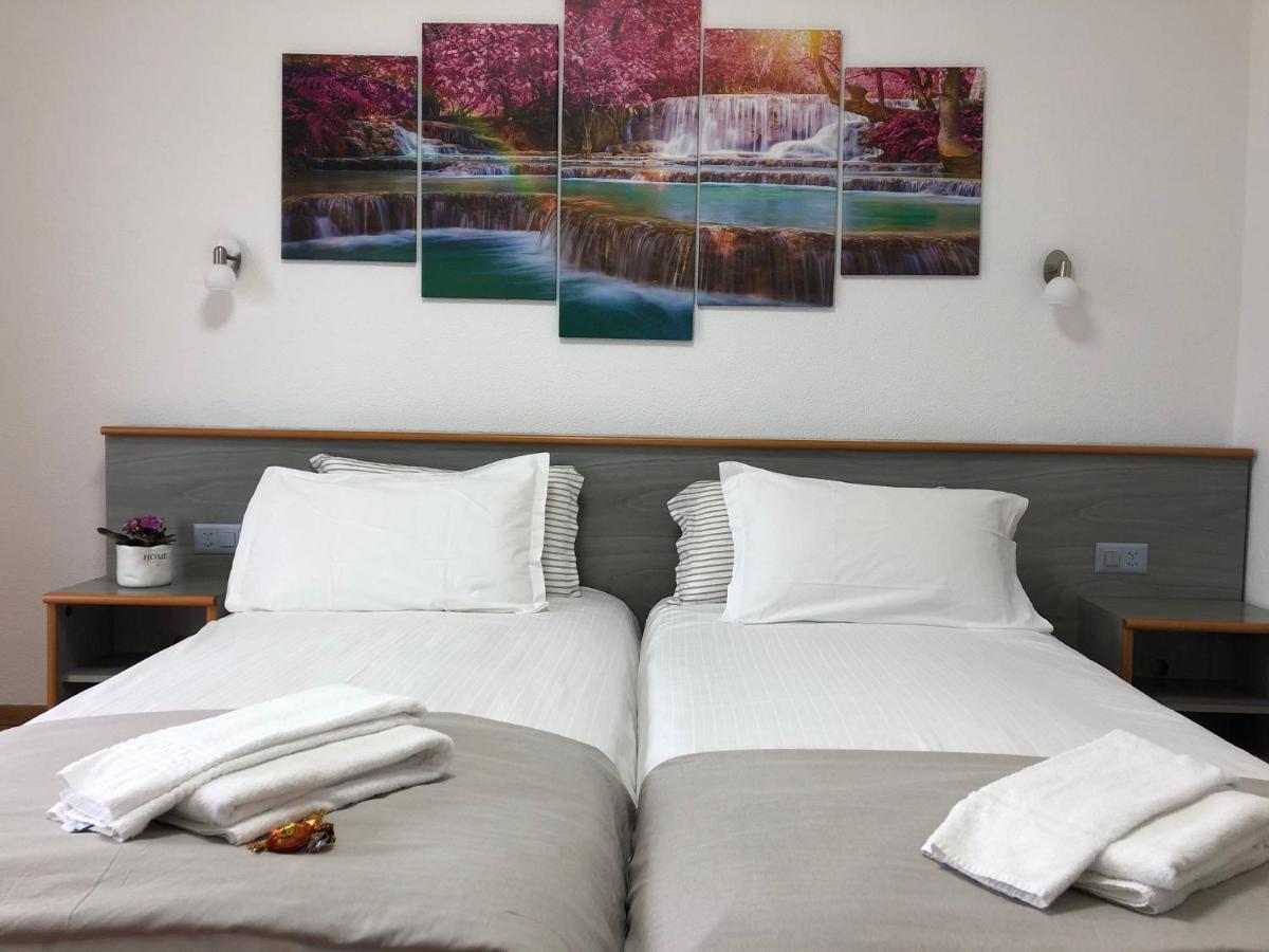 Hotel Garni Montaldi Muralto Esterno foto